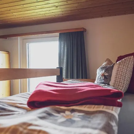 Berghostel Rinerhorn By Mountain Albergue *