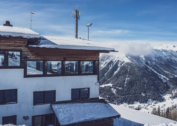 Albergue Berghostel Rinerhorn By Mountain *